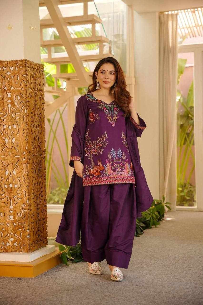 New Elegant Ethnic Wear Dress  (KD 1616)