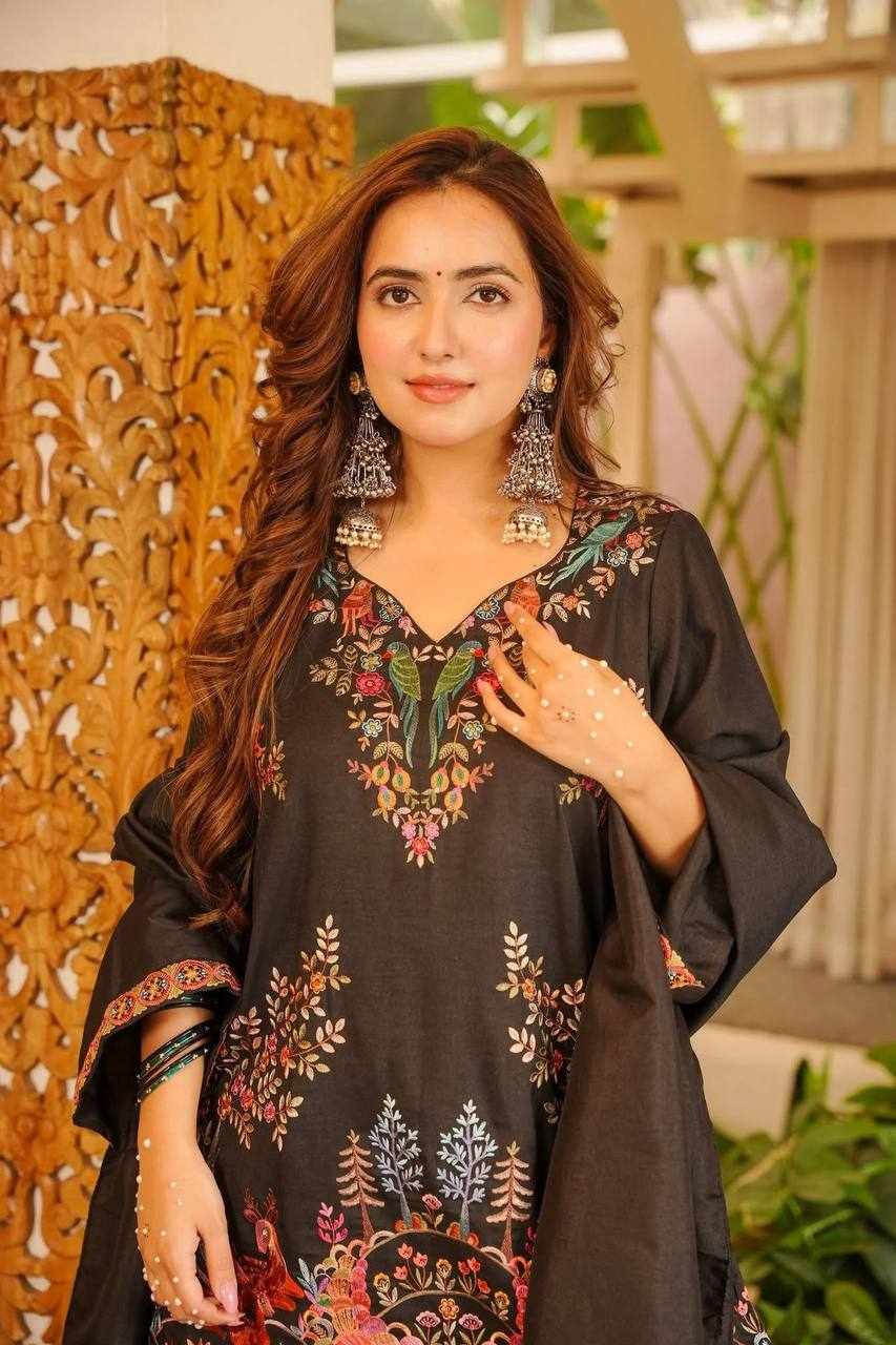 Beautiful Elegant Ethnic Wear Dress  (KD 1616)