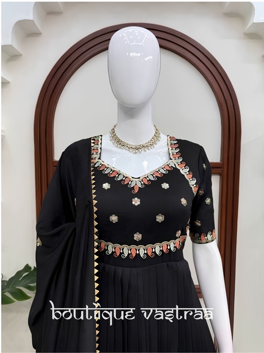 Graceful black Anarkali set   (RTC 6024)