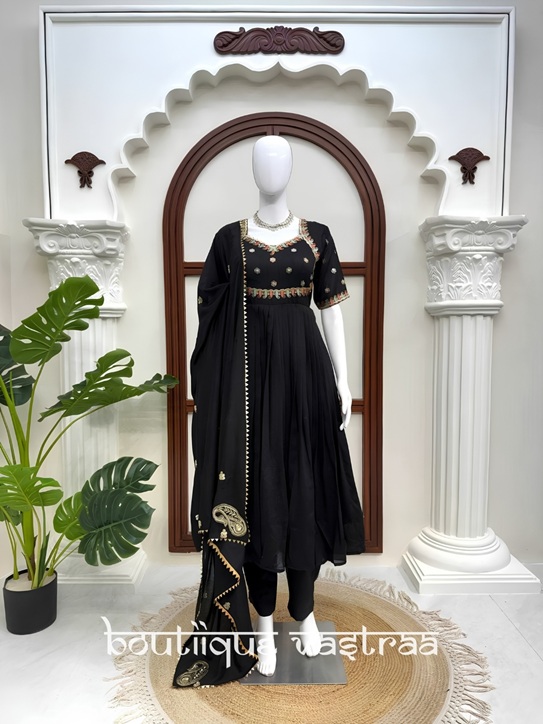 Graceful black Anarkali set   (RTC 6024)