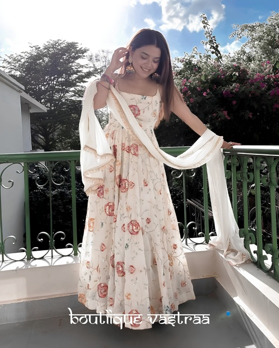 Ivory Floral Anarkali Set   (RTC 6021)