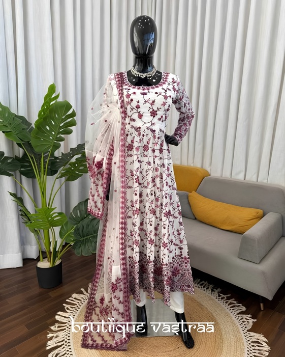 Elegant ivory White Anarkali set    (RTC 6001)
