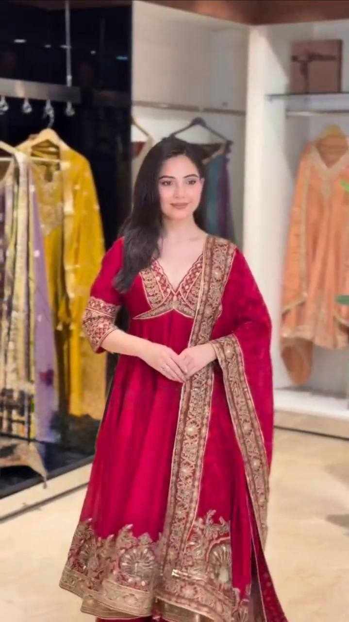 Wine Red Embroidered Anarkali Kurti   RTC 6078 - Detailed Pallu View