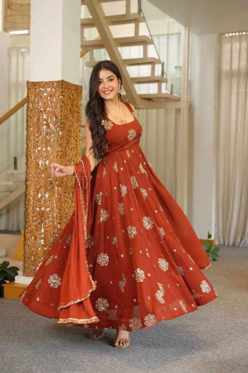 Rust Orange Embroidered Anarkali Suit Set RTC 6071 - Detailed Pallu View