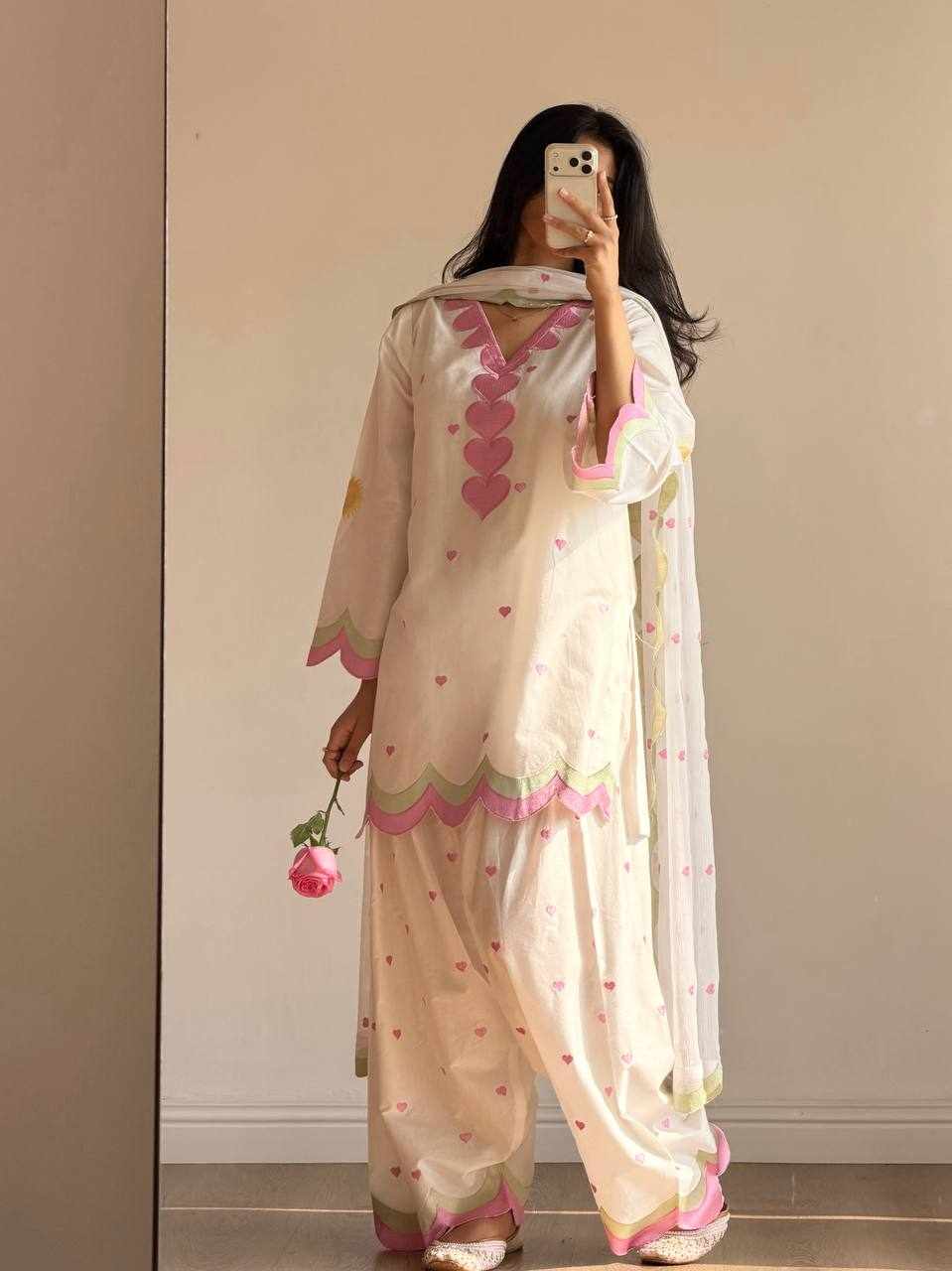 Ivory Pink & Green Scallop Embroidered Palazzo Set   MF 540 - Detailed Pallu View